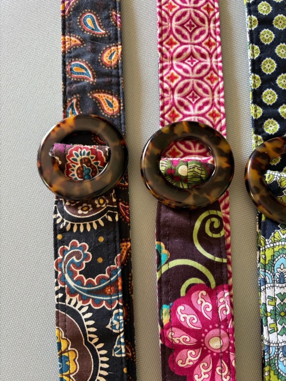 4 Vera Bradley Reversible Multicolor Patterned Fabric Belts Tortoiseshell Rings - Picture 3 of 6